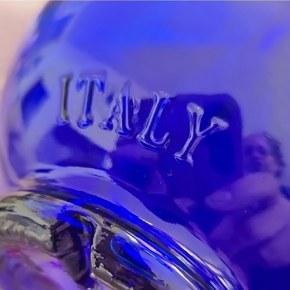 Elegant Blue Cobalt Glass Vase - Picture 2 of 8